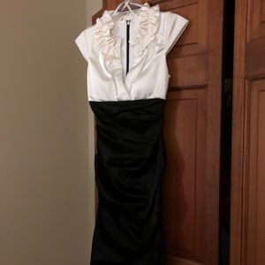Xscape Sheath Dress - size 6, NWT